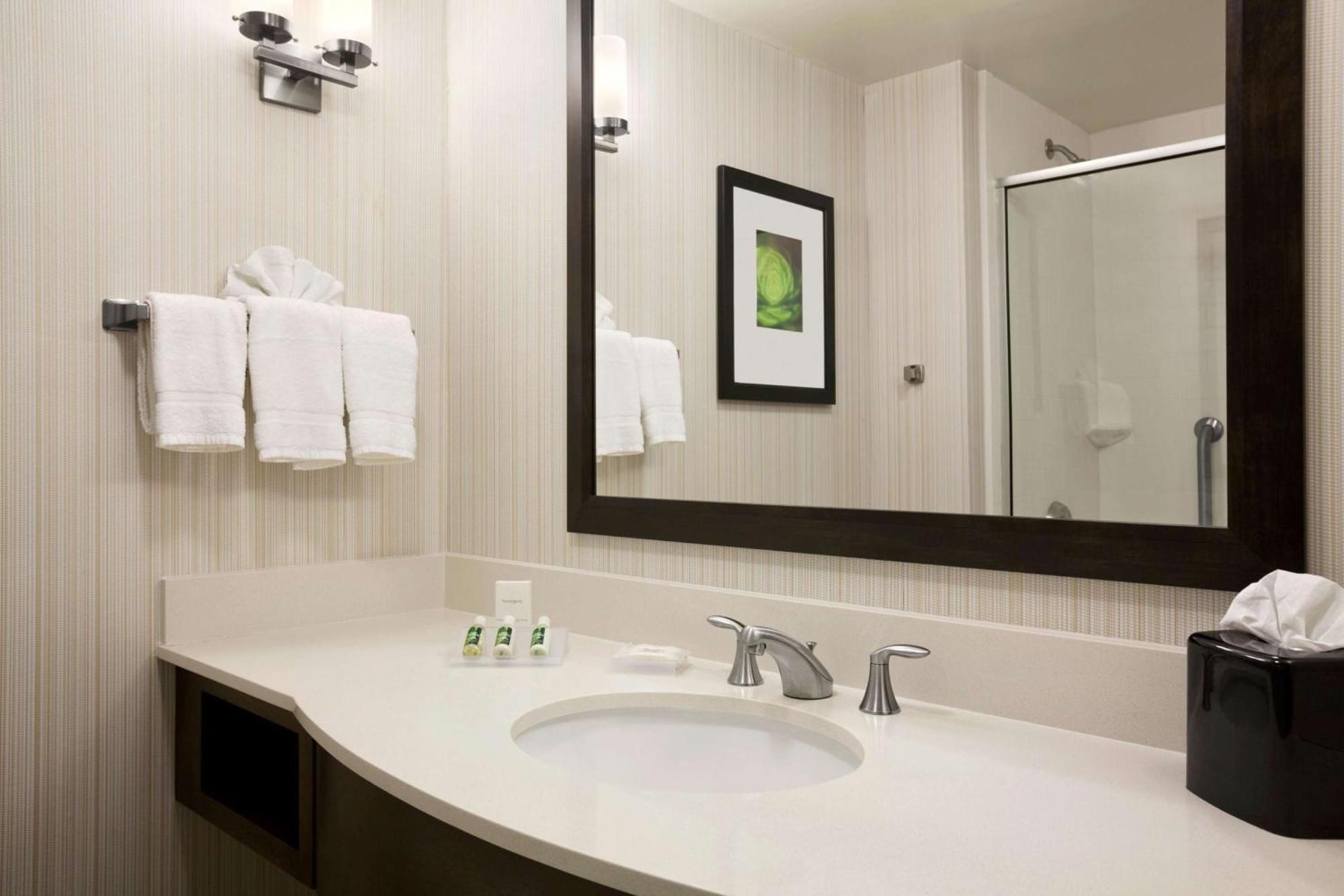 Hilton Garden Inn Rochester/Pittsford Bushnell Basin Esterno foto